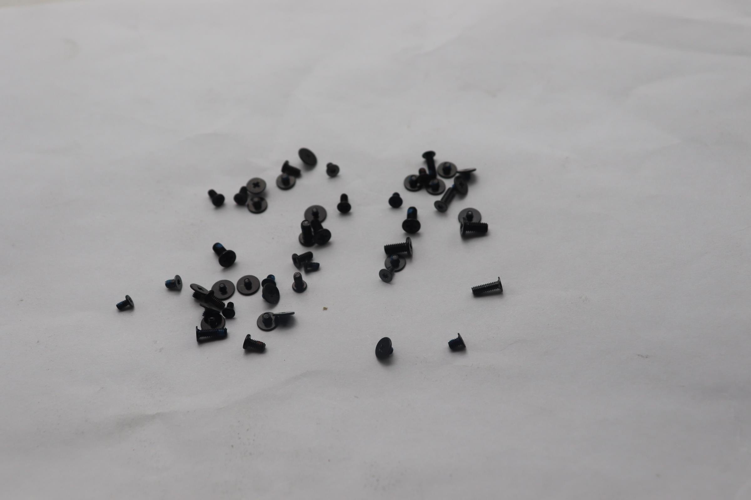 5S10S35777 - Original Lenovo Screw pack H 83NC