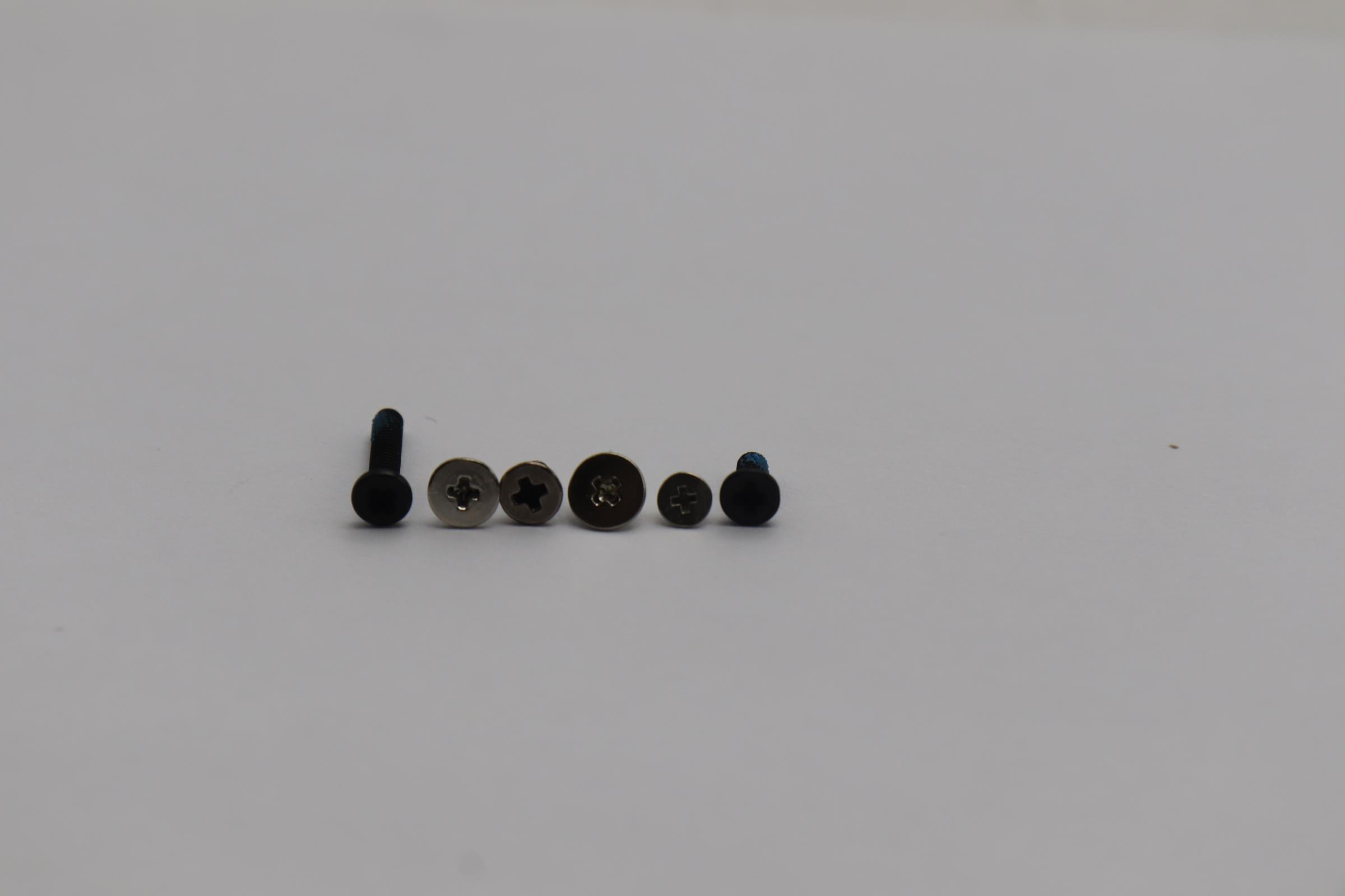 5S10S35805 - Original Lenovo Screw L 83F1 Kits
