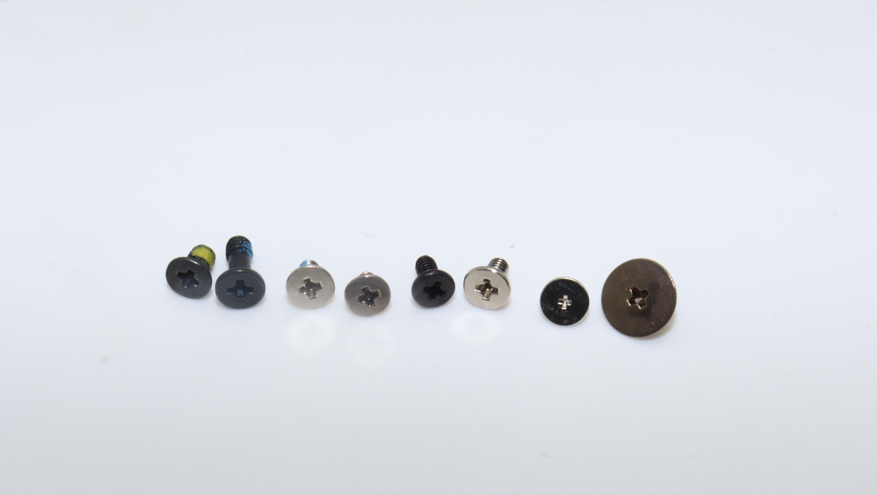 5S10Z89220 - Original Lenovo SCREW FRU SCREWS PACK 100W Gen4