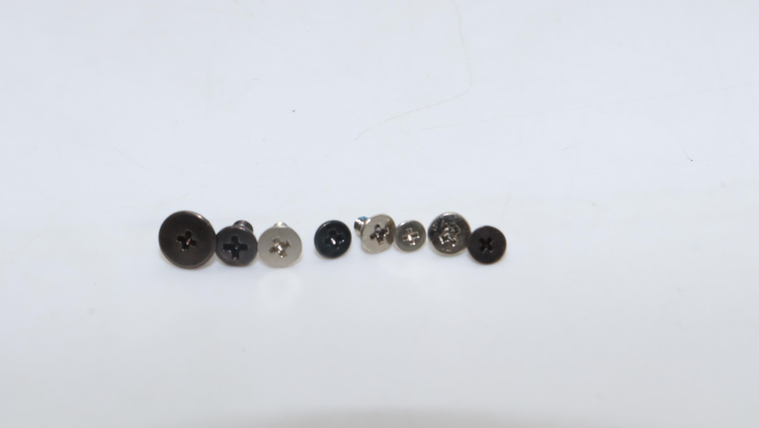 5S10Z89224 - Original Lenovo SCREW FRU SCREW Kit