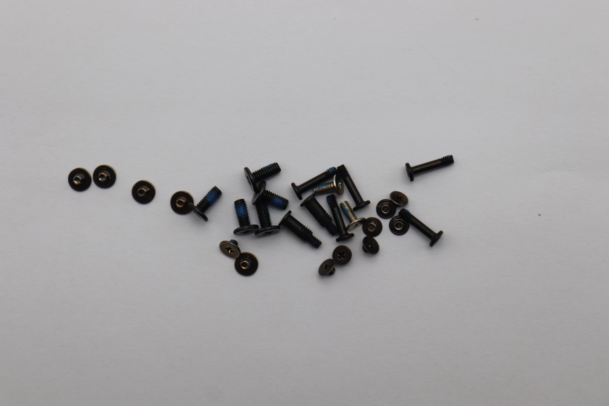 5S10Z89273 - Original Lenovo Screw FRU Screw LUN 1.0 IRL Screw KITS
