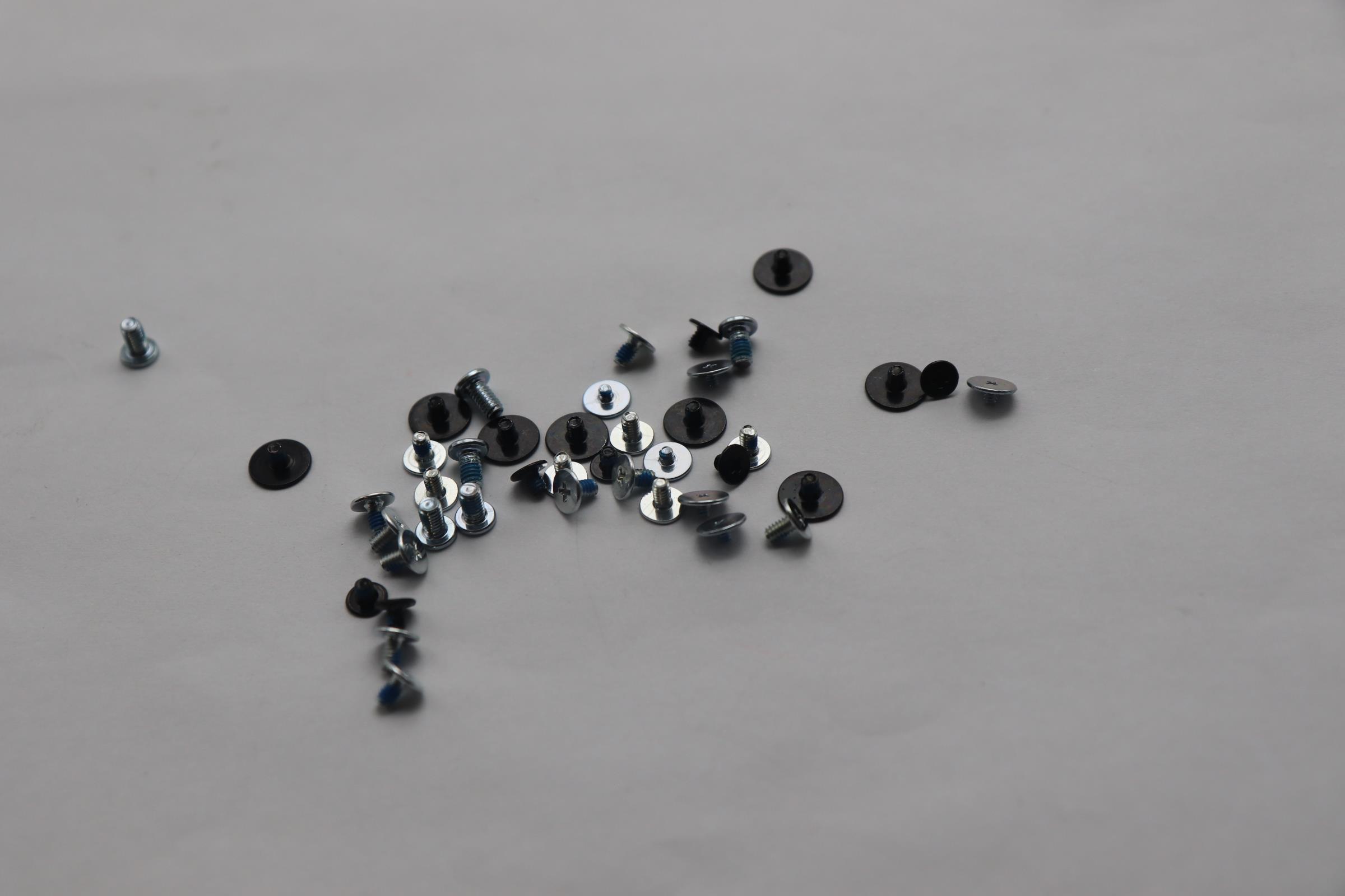 5S11S56608 - Original Lenovo Screw pack H 82W2_VN