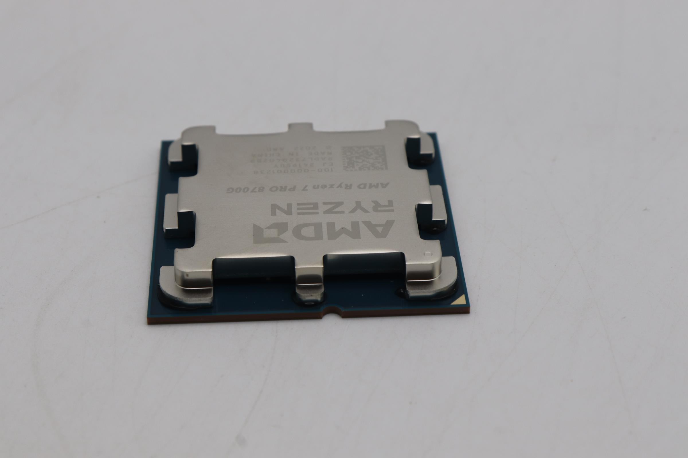 5SA1M85515 - Original Lenovo Processor AMD R7 PRO 8700G 4.2G/8C/16T/16M