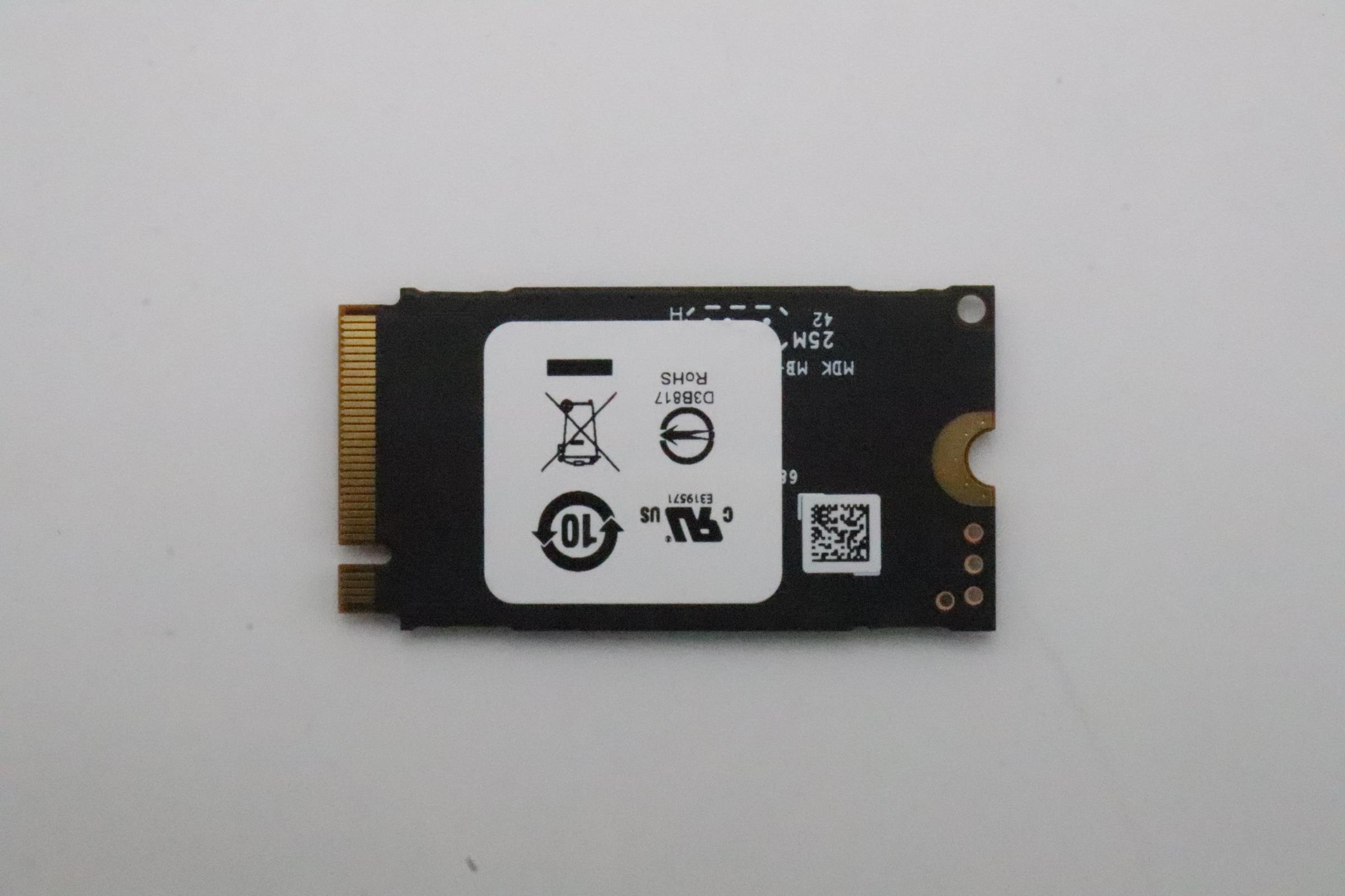 5SS0V26493 - Original Lenovo SSD_ASM 1T,M.2,2242,PCIe4x4,KIX,OP,LTS